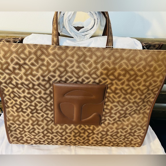 TELFAR Large Jacquard Shopper-Tan Monogram - Picture 2 of 5